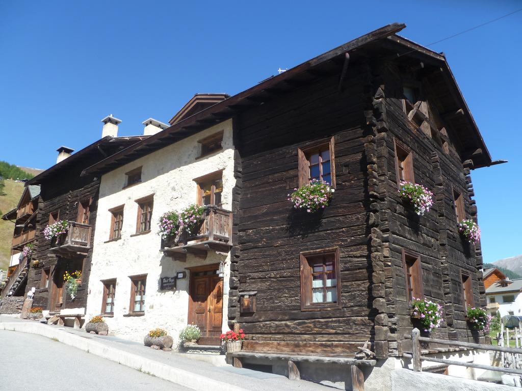 Bait Vegl Apartment Livigno Bagian luar foto